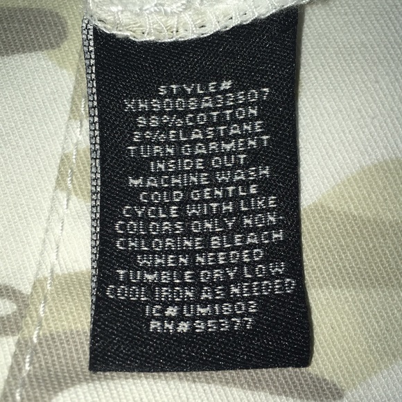 Sanctuary Neutral Camo Distressed Shorts - Picture 3 of 3